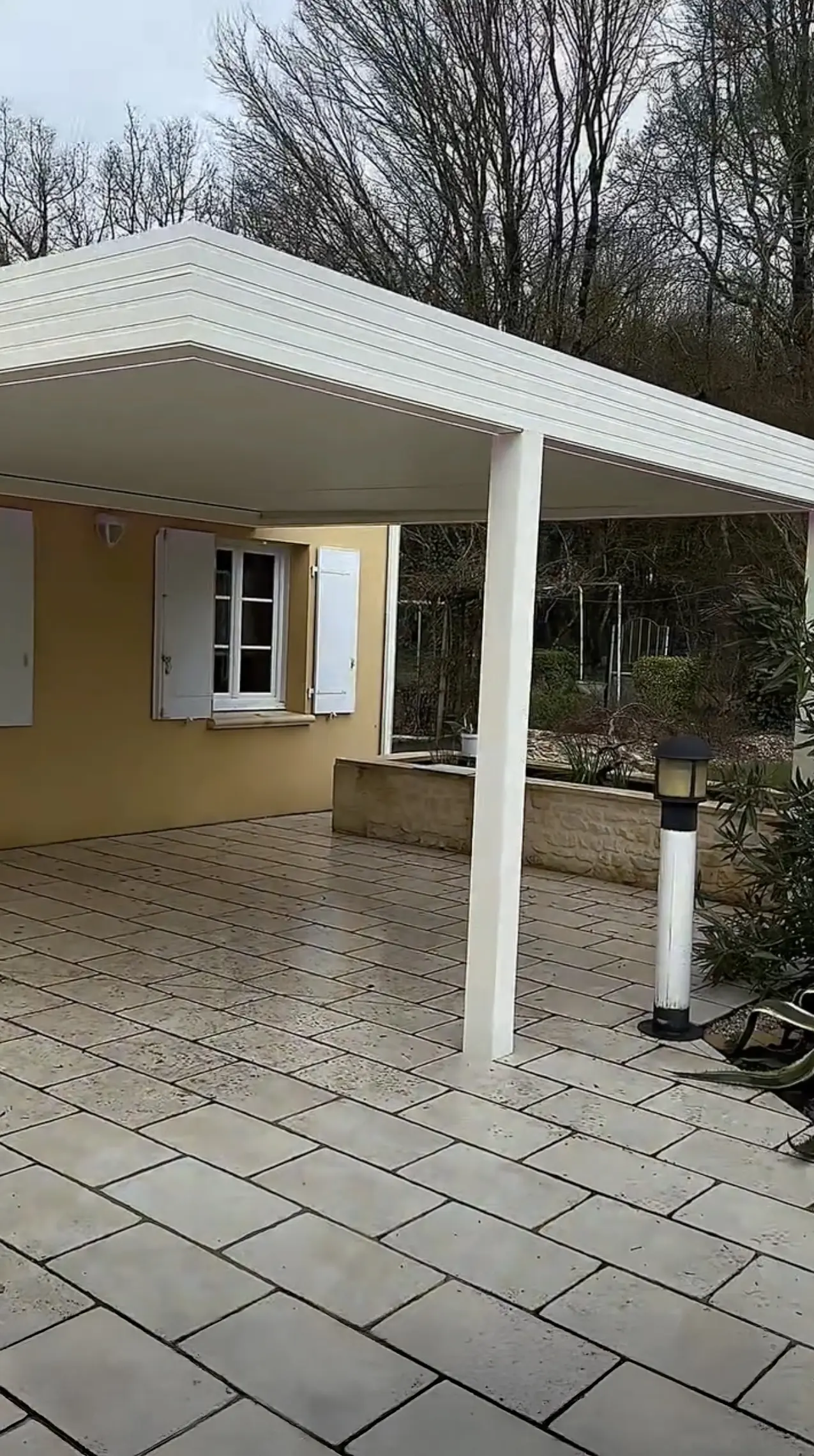 installation pergola fabriquee a aigrefeuille charente maritime 17