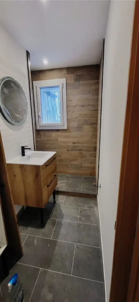 renocation complete salle de bain terminee 17