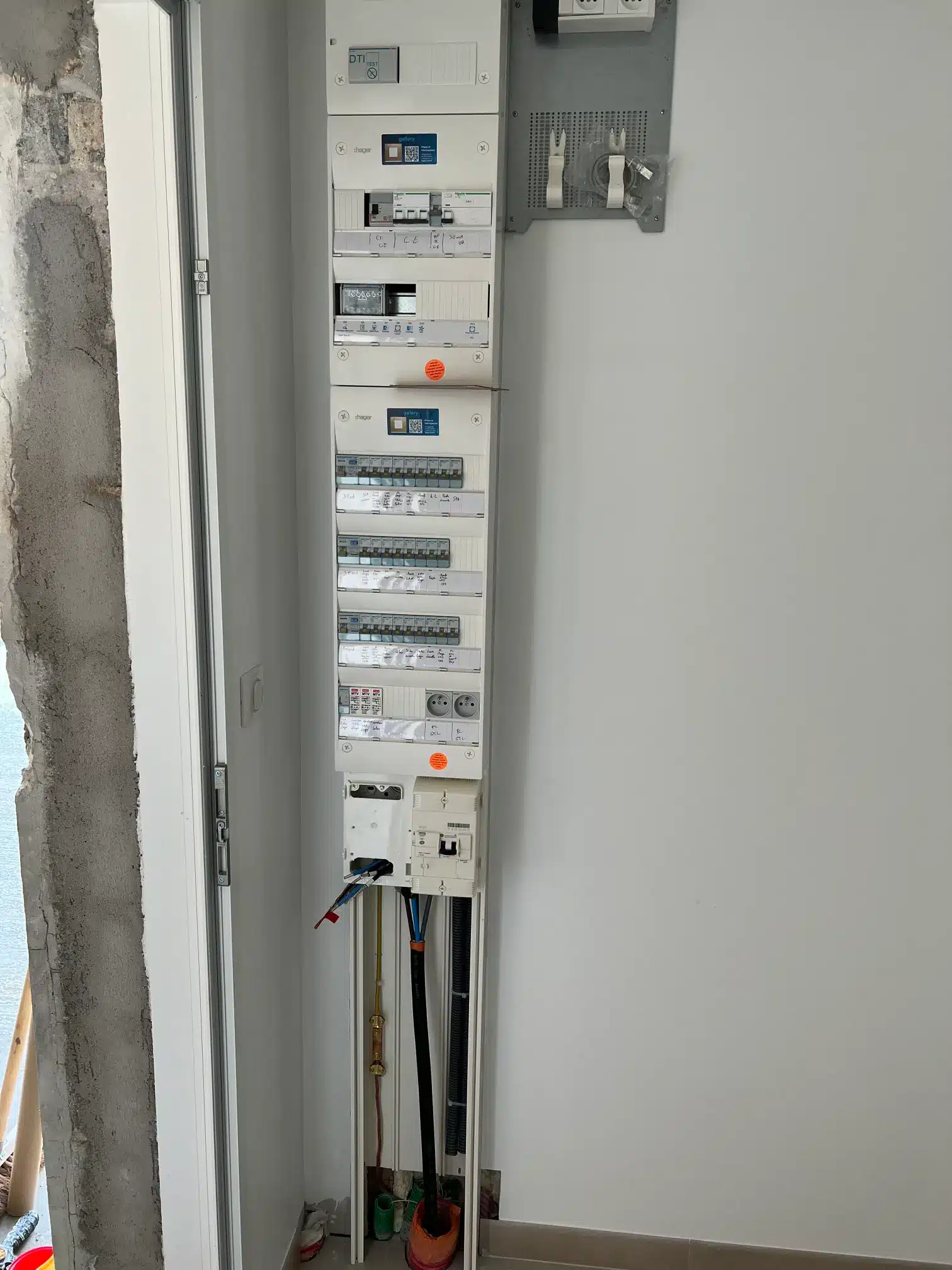 tableau electrique fini installation electrique 17