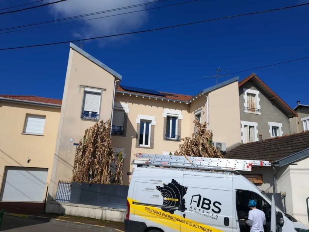 Installation panneaux solaires 3kWc – La Rochelle (17) - photo 1